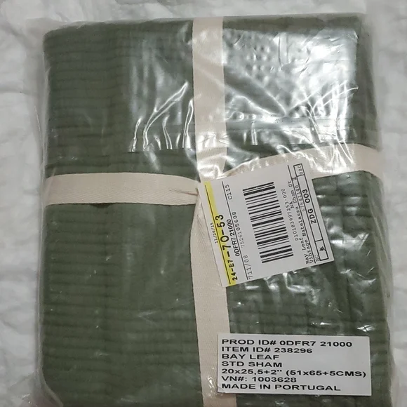 L.L. Bean Vintage matelasse Bedding. standard sham (1) - Picture 2 of 3